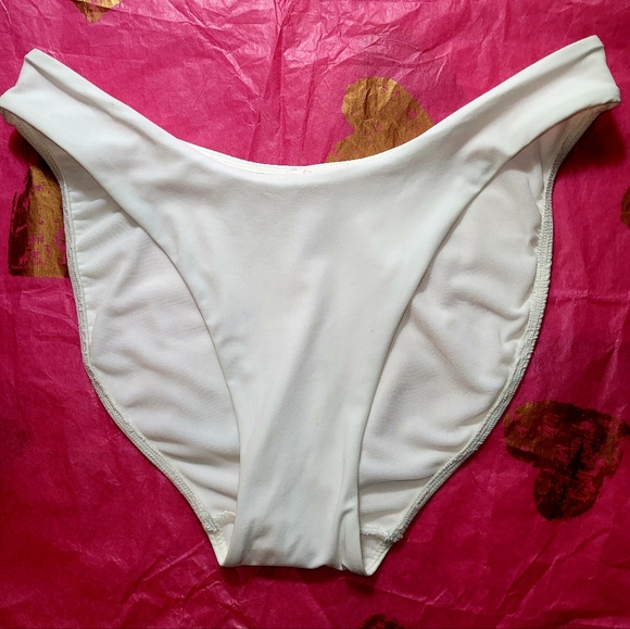 VICTORIA'S SECRET SIZE 4 TOP 6 BOTTOM NEW WHITE HALTER BIKINI VINTAGE SWIMSUIT - Picture 6 of 16